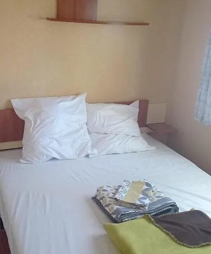 Camping Le Figuier Mobil 6 Personnes Le Bel Air